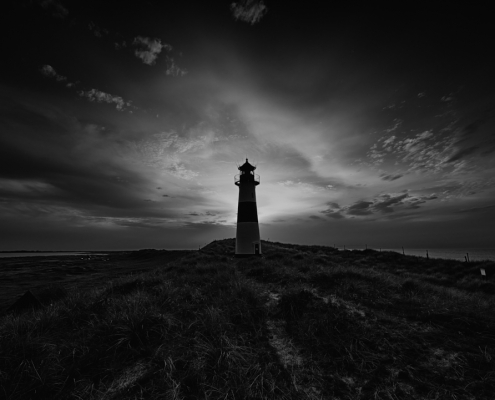 Leuchtturm Ost beim Sonnenuntergang